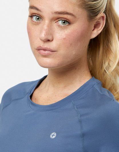 Relentless Tee in Oasis Blue